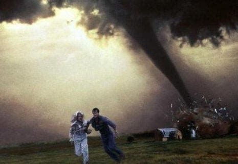 美国十大最经典的自然灾难片，每一部都看过的举个爪