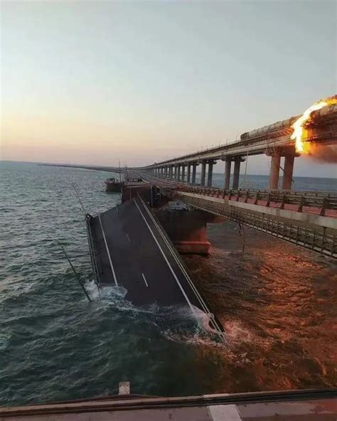 愈发疯狂！俄罗斯克里米亚大桥被炸断，乌克兰：这只是个开始_凤凰网视频_凤凰网