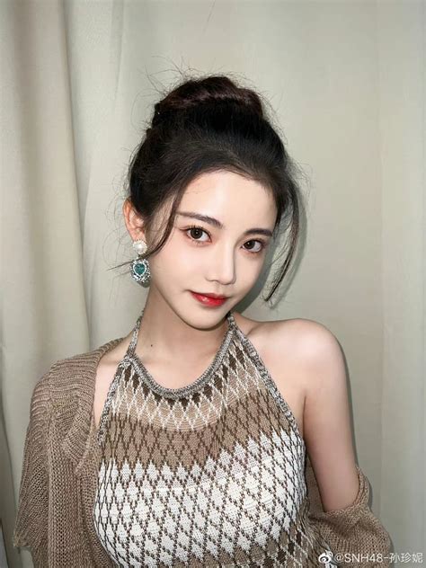 孙珍妮全身照图片