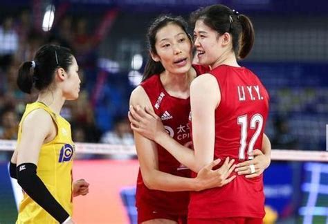 中国女排公布奥运资格赛14人名单_新体育网