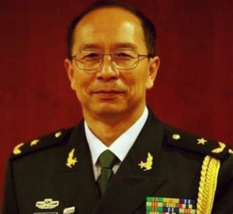 中国军队的“最高军衔”是什么？这4个职务仅有上将能担任