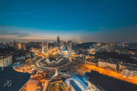 武汉城市夜景洪山广场高清图片下载-正版图片500657795-摄图网