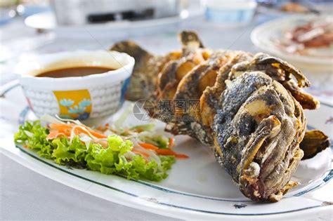 新疆特色美食油炸鱼块,小吃美食,食品餐饮,摄影素材,汇图网www.huitu.com