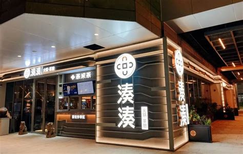 今晚玩得有点“嗨”…上海最大日月光商场开业，与轨交站点无缝对接|界面新闻 · JMedia