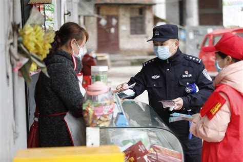 重庆警方严打经济犯罪护航经济发展 去年挽回损失8.1亿元_重庆频道_凤凰网