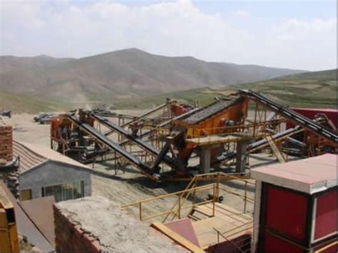 青海海东时产100吨石料生产线现场-新疆亿鑫重工