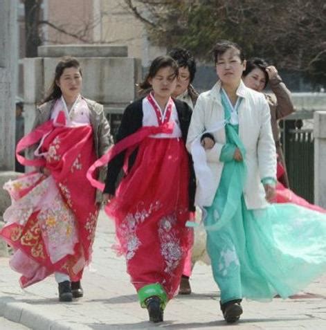 朝鲜女人的真实生活：图片介绍朝鲜女人生活现状_知秀网