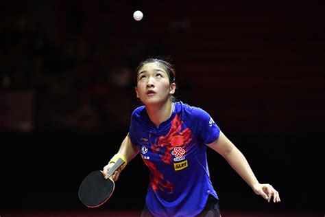 刘诗雯获评2019十佳运动员，她已经是国乒目前人气最高的运动员！__凤凰网