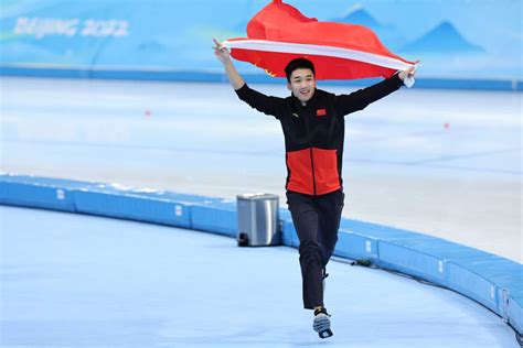 花样滑冰——中国杯：金博洋夺男子单人滑冠军