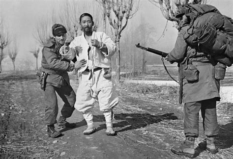 历史上的今天1月4日_1951年在朝鲜战争第三次战役中，中国人民志愿军和朝鲜人民军占领韩国首都汉城。