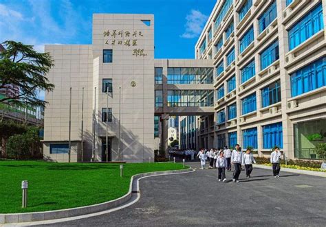 上海电影艺术职业学院学费标准多少,2023年上海电影艺术职业学院各专业学费标准设置