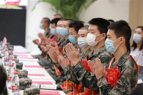 太康县举行2022年下半年新兵入伍欢送仪式_太康县人民政府