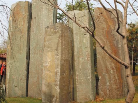 大型汉白玉石雕华表柱定制大理石石头柱浮雕广场石柱-曲阳中泰园林雕塑有限公司