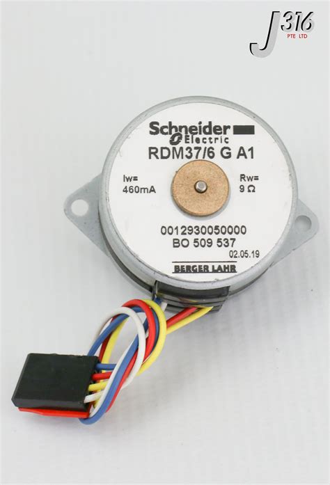 21715 SCHNEIDER ELECTRIC BERGER LAHR STEPPING MOTOR RDM37/6 G A1 ...