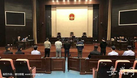 学生送入合肥特训学校戒网瘾被打死 五名被告人受审|界面新闻 · 中国