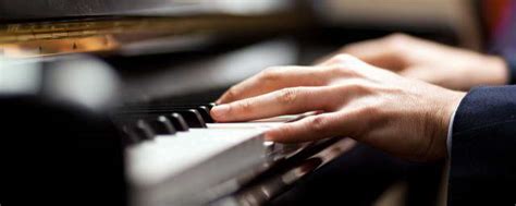 适合新手弹的钢琴曲 适合新手弹的钢琴曲有哪些_知秀网
