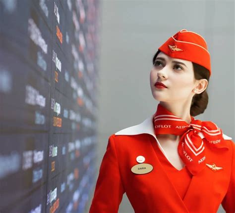 俄罗斯航空空姐的一天(组图)-中国民航网