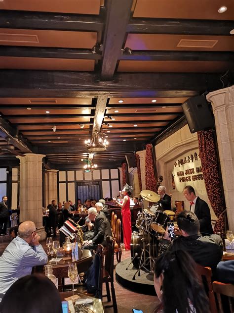 2023上海和平饭店·爵士酒吧美食餐厅,和平饭店老年爵士乐队很棒，...【去哪儿攻略】