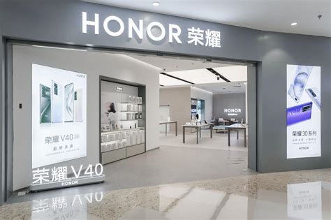 荣耀（Honor）手机SI设计开发深圳SI设计,专卖店设计,空间设计,SI设计公司,专卖店设计公司,空间设计公司 - 微空间设计