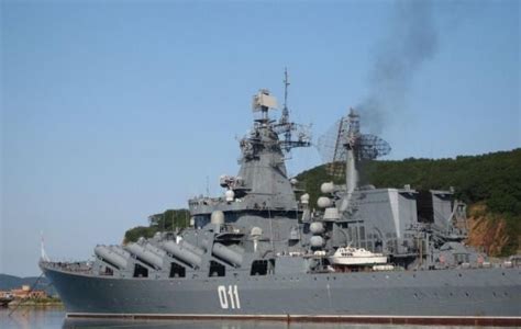 俄罗斯海军多艘主力舰艇聚集军港！光荣级巡洋舰成为核心|光荣级|舰艇|巡洋舰_新浪新闻