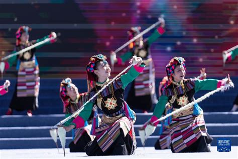 西藏山南：雅砻文化旅游节开幕_时图_图片频道_云南网
