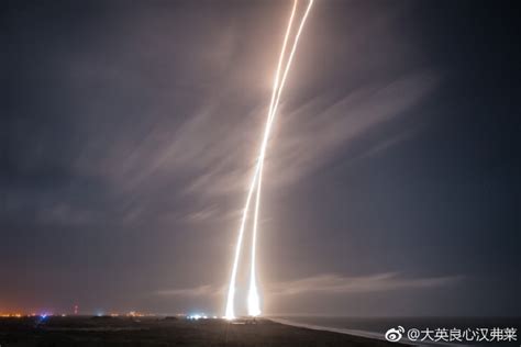 SpaceX被NASA“钦点”参与登月计划，宇宙飞船首次获得美官方合同-《麻省理工科技评论》中文网
