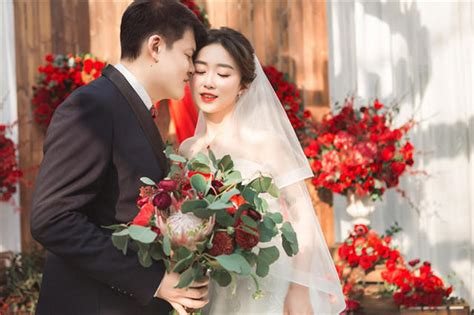 情侣结婚公主抱情人节装饰素材图片免费下载-千库网