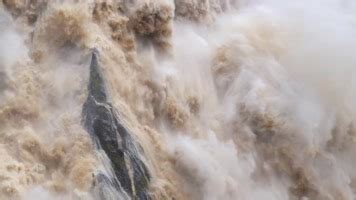 今年洪水为啥这么大？专家终于找到造成洪灾的罪魁祸首！_中国外文局融媒体-梨视频官网-Pear Video