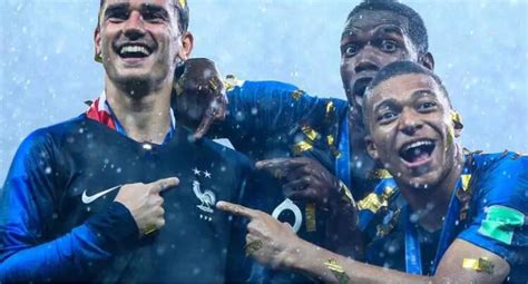 世界杯法国队夺冠,法国足协更新国家队logo