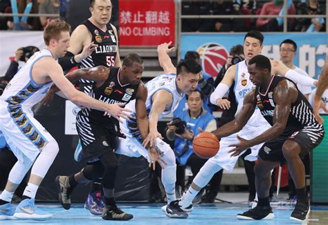 北京首钢男篮体系初建未来可期 闯入季后赛完成重建第一年目标 | 北晚新视觉