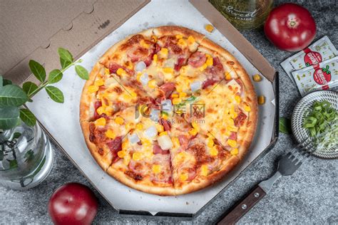 意大利披萨高清图片下载-正版图片500136758-摄图网