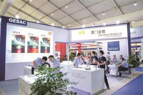 第十六届中国（温州）机械装备展览会开幕