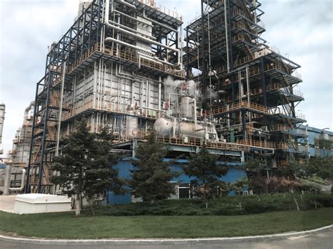 石油和天然气工业-炼油厂在黄昏-工厂-石油高清摄影大图-千库网