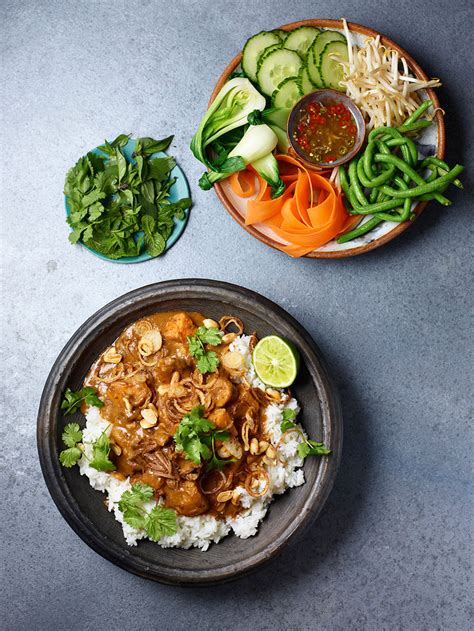 Pukka yellow curry | Chicken recipes | Jamie Oliver