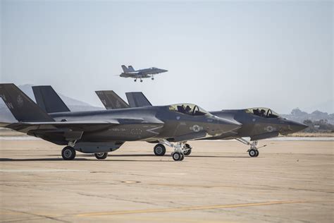 美空军收到第二架F-15EX战机 将在北极附近测试战力|美国空军|F-15EX|战斗机_新浪军事_新浪网