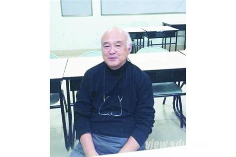 不一样的68岁人生-山东大学新闻网