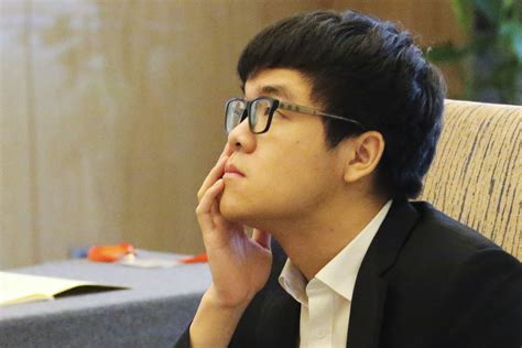 围棋选手柯洁:通过比赛了解AlphaGo思想_天极网