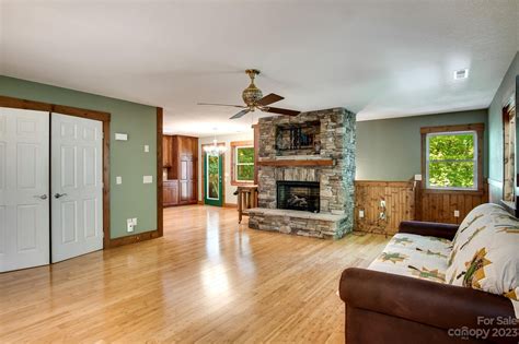 350 Balsam View Rd, Franklin, NC 28734 | MLS# 4073939 | Redfin