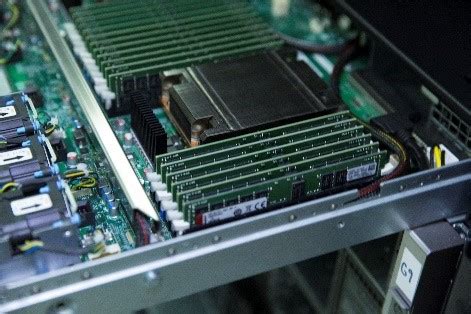 金士顿DDR4-3200服务器内存通过完整测试 全面支持第二代AMD EPYC处理器_首页_科技视讯