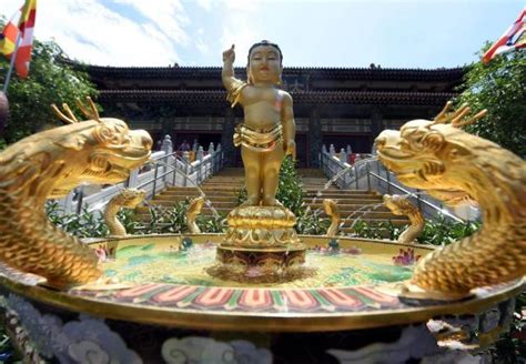 中国众古刹举办浴佛法会 纪念佛陀诞辰2639周年|佛教| 行脚_凤凰佛教