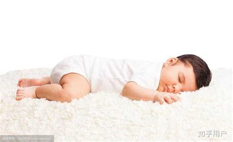 婴儿白天不睡觉，晚上就能睡好吗？科学改善宝宝晚上睡眠很重要|婴儿|睡眠|宝宝_新浪新闻