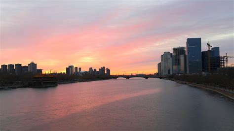 天空中一抹亮色！今晨北京橘粉色朝霞美翻了-天气图集-中国天气网