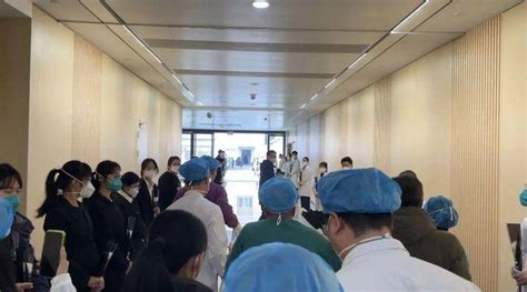 易海欣，谢谢你！广西23岁女大学生离世捐献器官让5人“重生”|广西|广西医科大学|父母_新浪新闻