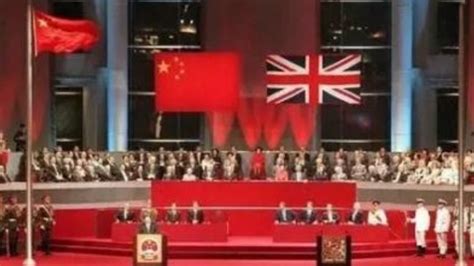 25年前香港回归交接仪式，查尔斯王子发言超时23秒，看中方工作人员如何应对_腾讯视频