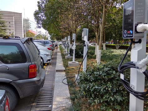 专家预计，在2020年全球电动汽车充电桩安装量将达2042万！ 深圳市博拉图工业设计有限公司