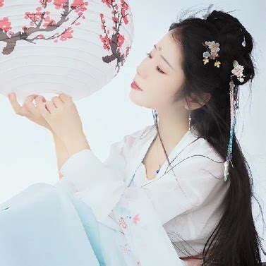 江湖剑客古风头像女生版