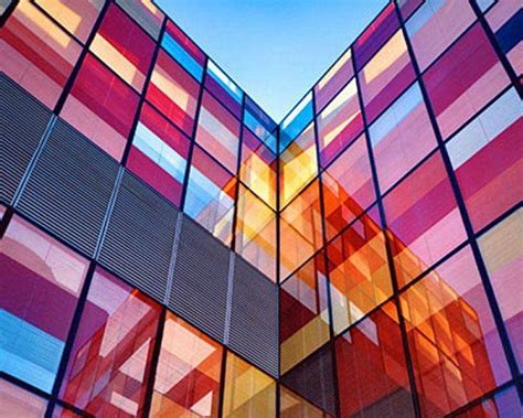 建筑玻璃做贴膜有必要吗 怎样鉴定玻璃贴膜的质量,行业资讯-中玻网