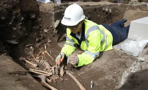 日本考古界出奇闻，挖出一百万年前的石器，为何招来了一片痛骂？_凤凰网视频_凤凰网