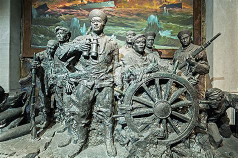 刘公岛甲午战争博物馆民族英雄雕塑_高清图片_全景视觉