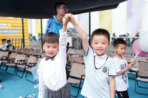 小学生操场活动高清图片下载-正版图片501223248-摄图网